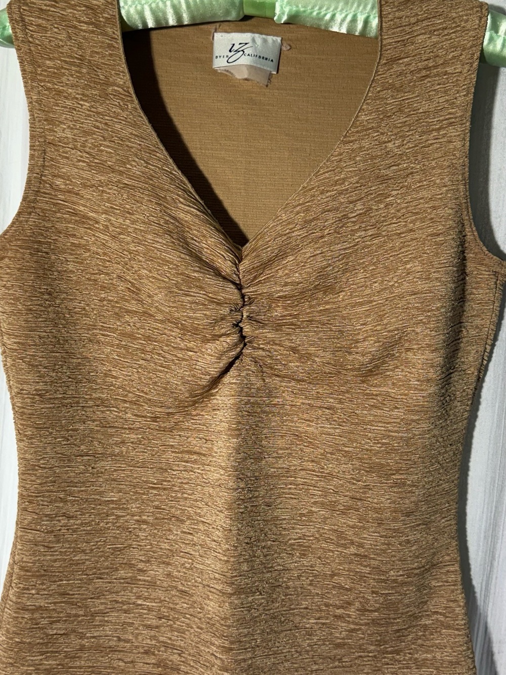 Byer California Tan Textured Sleeveless V-Neck Top Ruched Front Stretch Ta